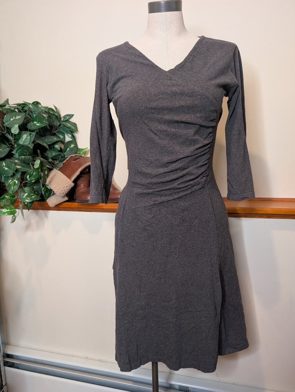 Kuhl Wildfibre Organic Cotton Ruched V-Neck Dress Tie Back Gray Size M